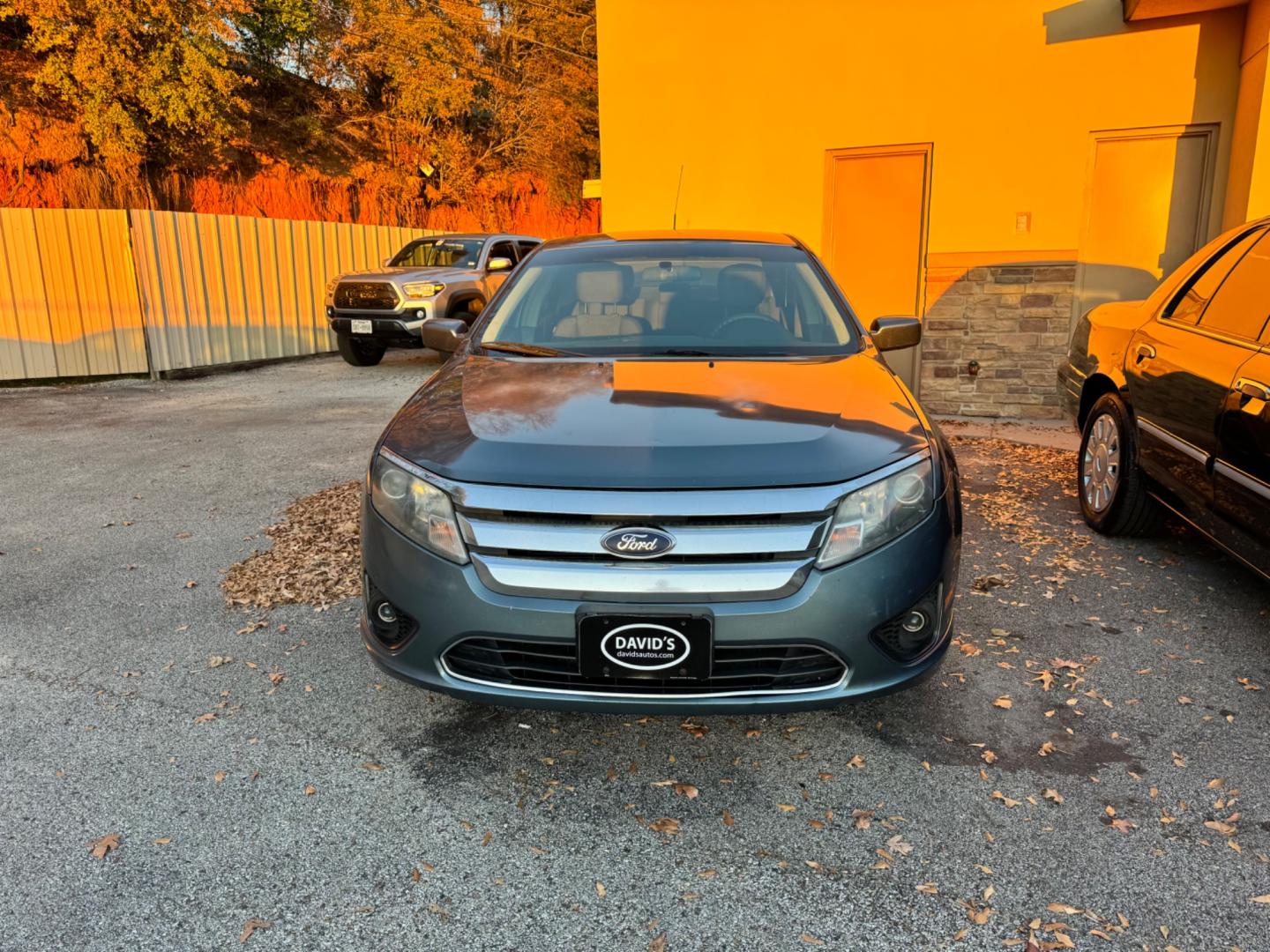 2011 BLUE Ford Fusion V6 SE (3FAHP0HGXBR) with an 3.0L V6 DOHC 24V engine, located at 307 West Marshall Avenue, Longview, TX, 75601, (903) 753-3091, 32.500828, -94.742577 - Photo#6